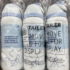 Owala tied  and true Blue Water Bottle 32 oz